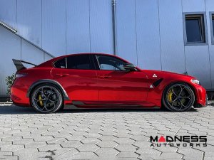 Alfa Romeo Giulia Side Skirts - Carbon Fiber - Shark Fin - Quadrifoglio